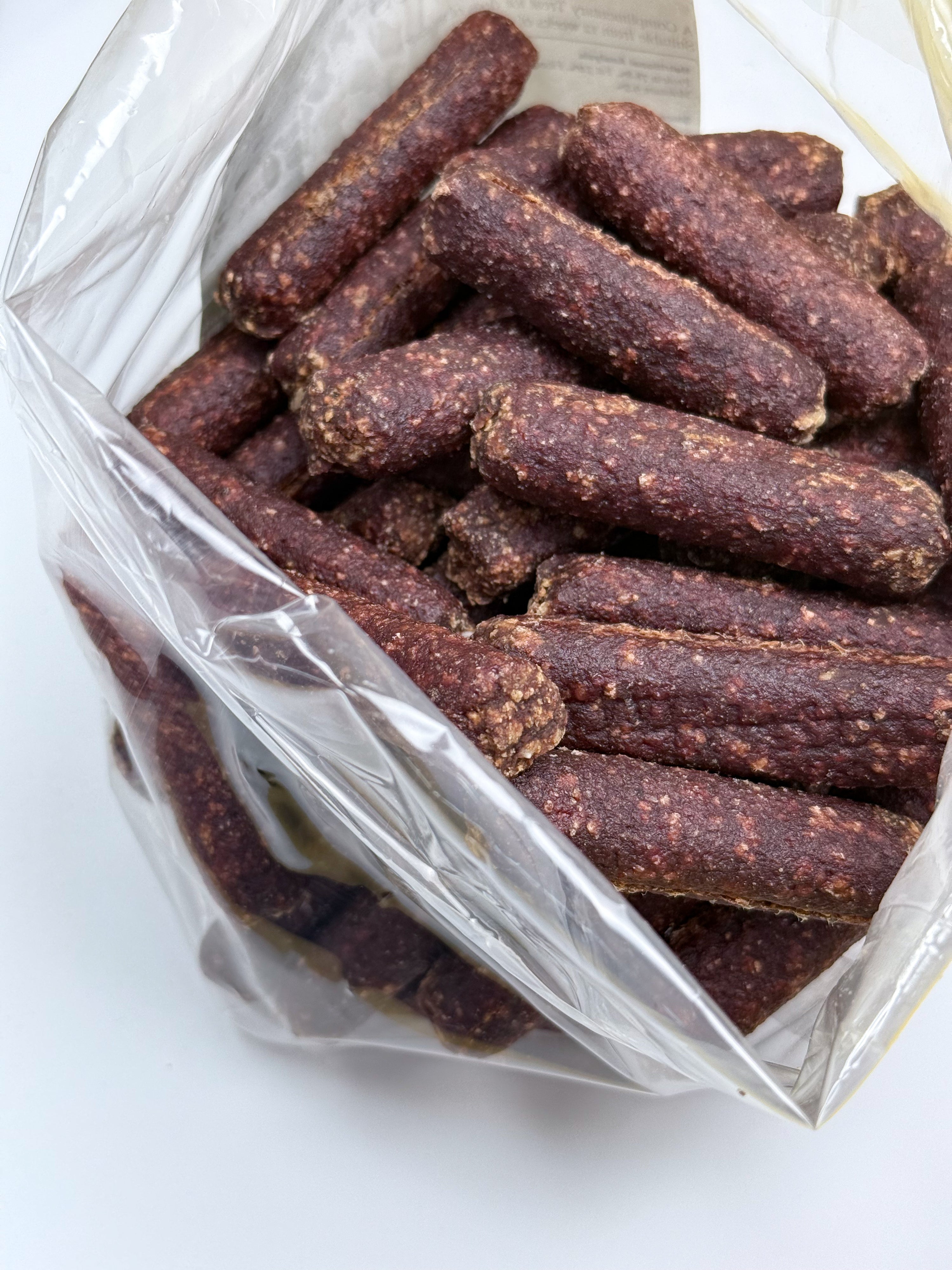 100% Venison Sausage & Venison intestine - Air-Dried and Grain-Free Dog Treats for Energy and Joyful Jumping Dogs  - Antler Chew 